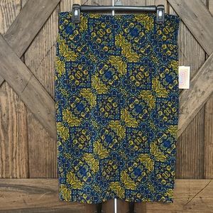 Large LuLaRoe Cassie Skirt Blue and Yellow Floral